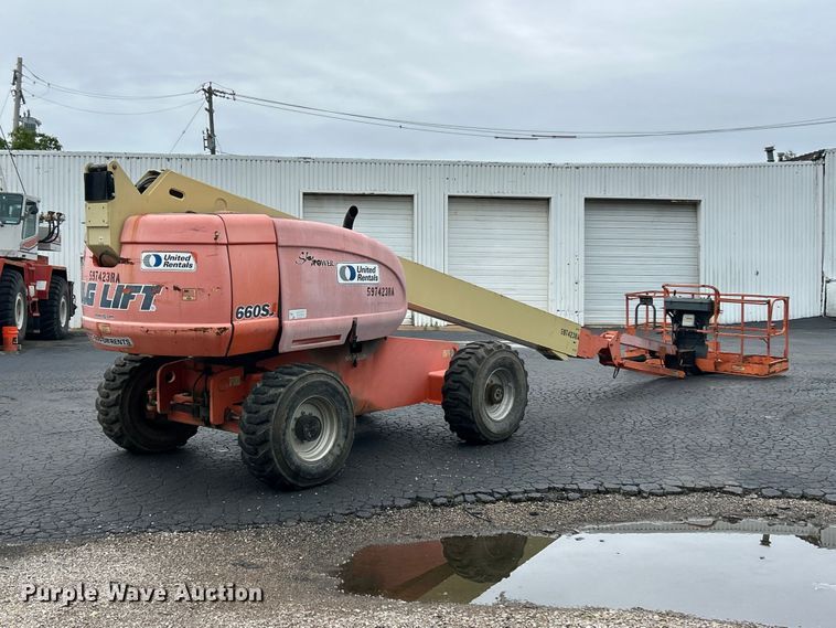 image for item FC2667 2005 JLG 660SJ boom lift