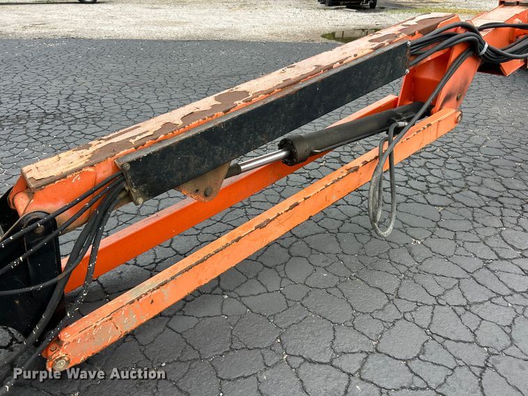 image for item FC2667 2005 JLG 660SJ boom lift