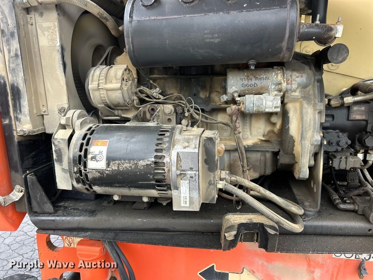 image for item FC2667 2005 JLG 660SJ boom lift