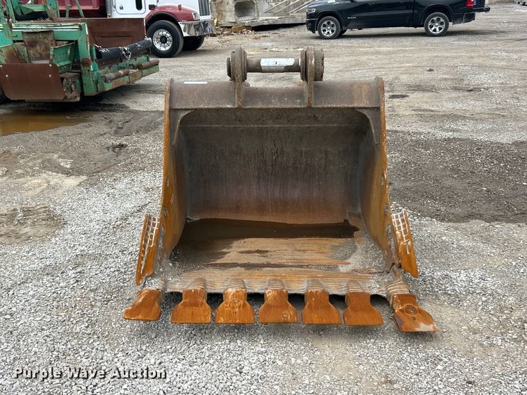 image for item FC2670 Caterpillar 60
