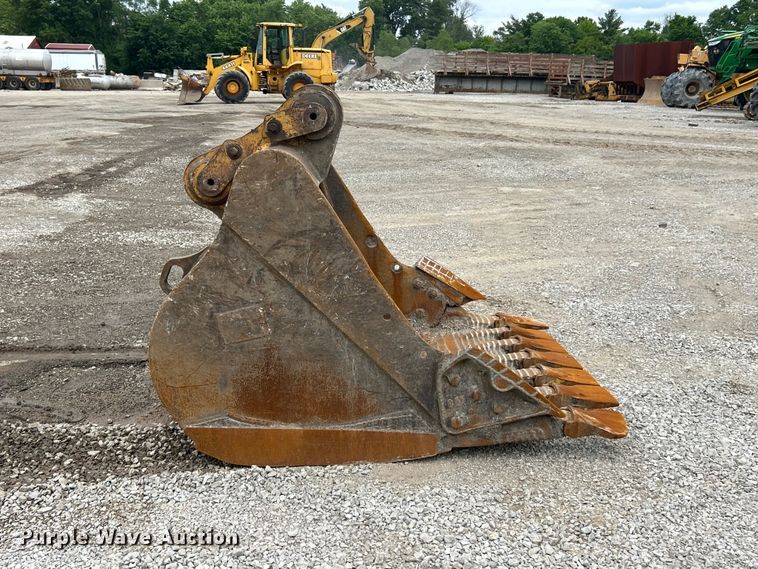 image for item FC2670 Caterpillar 60
