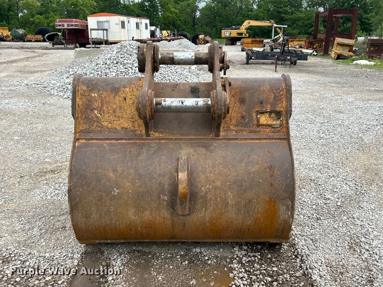 image for item FC2670 Caterpillar 60