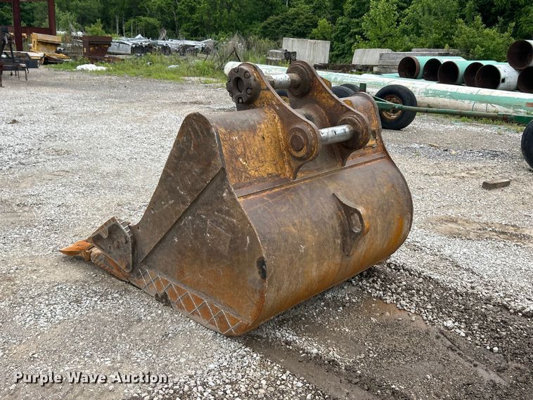 image for item FC2670 Caterpillar 60