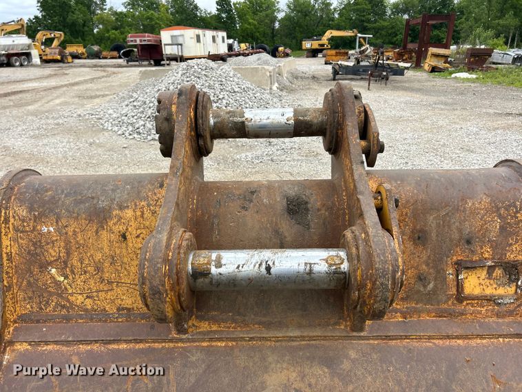 image for item FC2670 Caterpillar 60