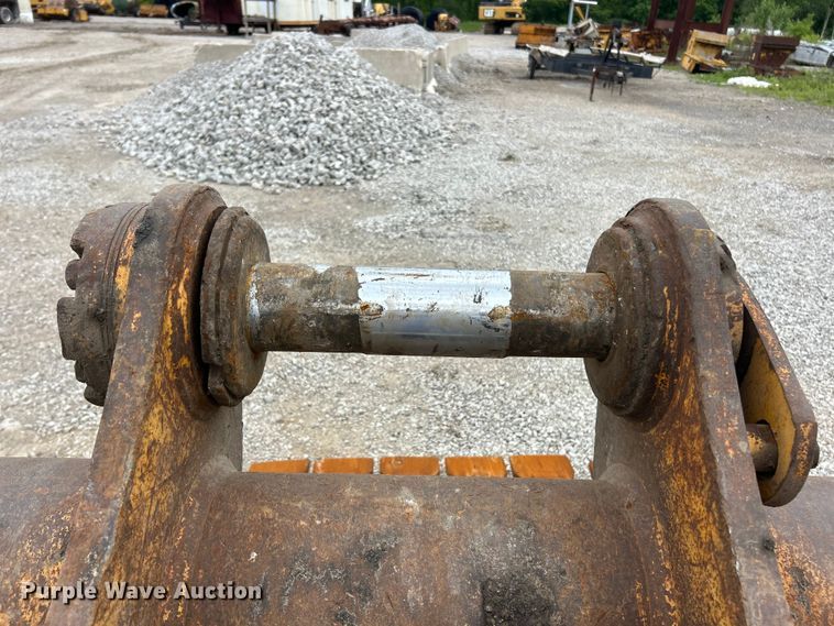 image for item FC2670 Caterpillar 60