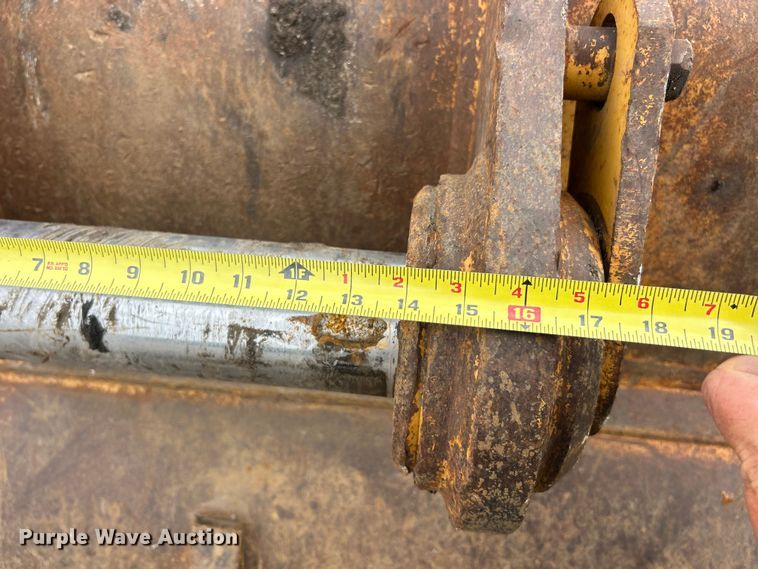 image for item FC2670 Caterpillar 60