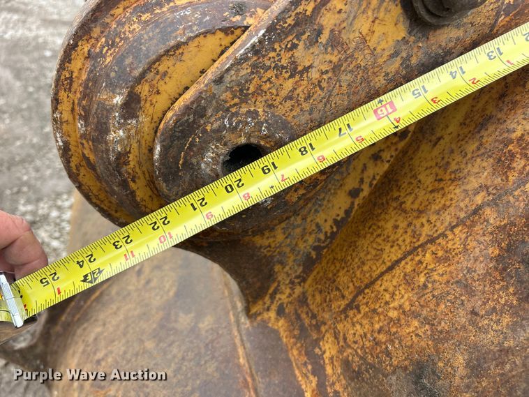 image for item FC2670 Caterpillar 60