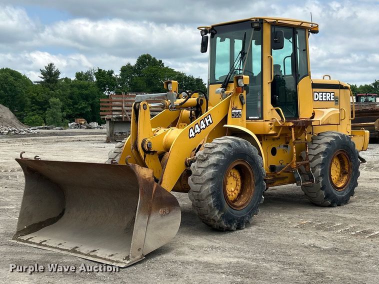 2000 John Deere 444H