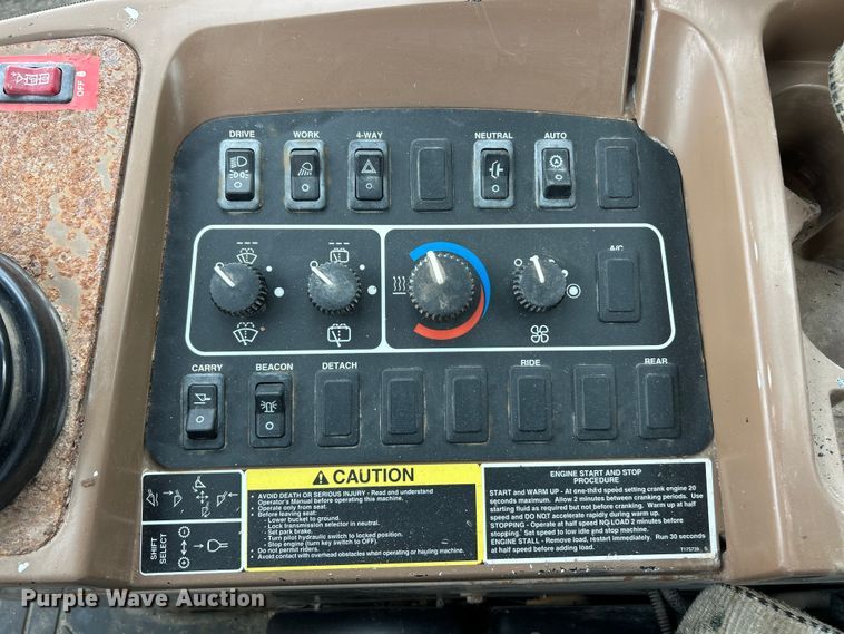 image for item FC2672 2000 John Deere 444H wheel loader