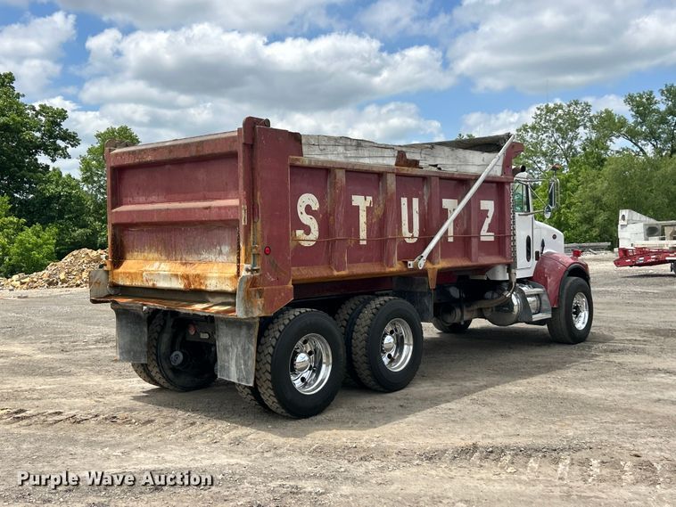 image for item FC2673 2003 Peterbilt PB330 dump truck