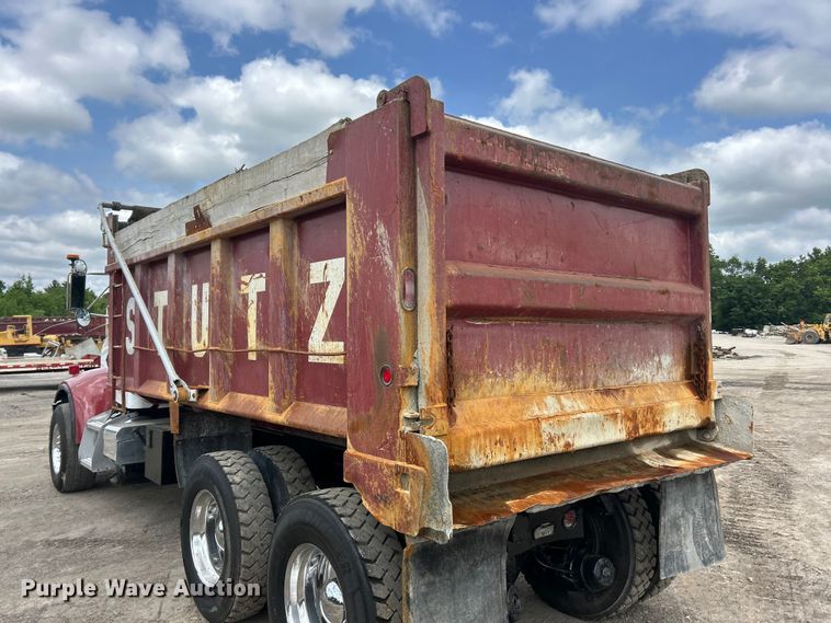 image for item FC2673 2003 Peterbilt PB330 dump truck
