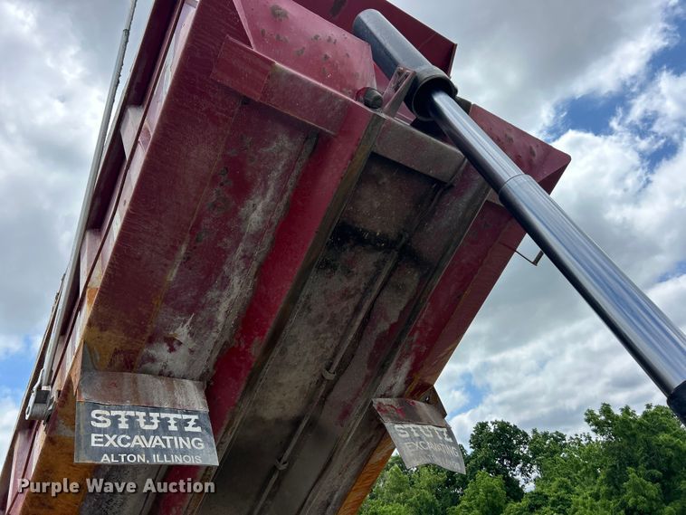image for item FC2673 2003 Peterbilt PB330 dump truck