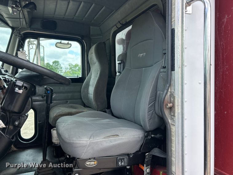 image for item FC2673 2003 Peterbilt PB330 dump truck
