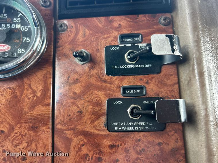 image for item FC2673 2003 Peterbilt PB330 dump truck