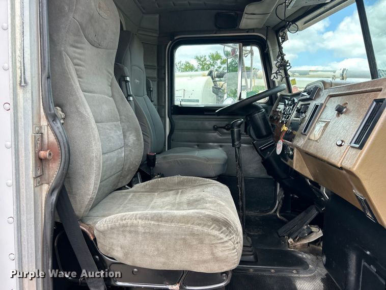 image for item FC2673 2003 Peterbilt PB330 dump truck