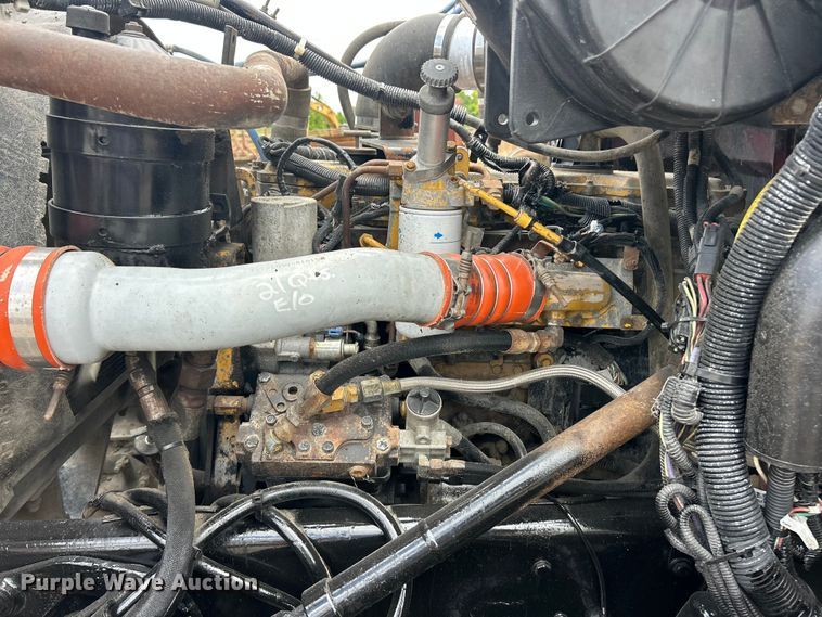 image for item FC2673 2003 Peterbilt PB330 dump truck