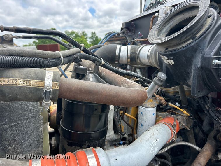 image for item FC2673 2003 Peterbilt PB330 dump truck