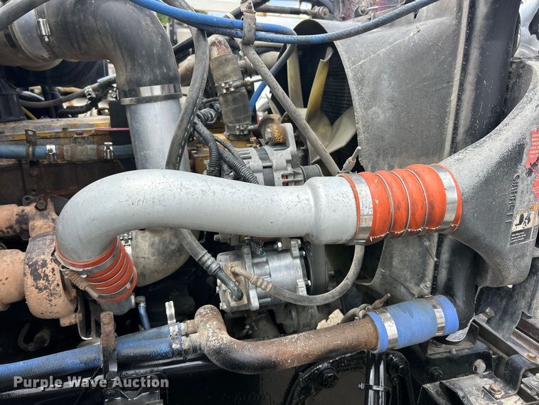 image for item FC2673 2003 Peterbilt PB330 dump truck