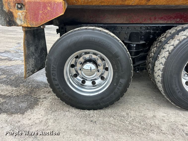 image for item FC2673 2003 Peterbilt PB330 dump truck
