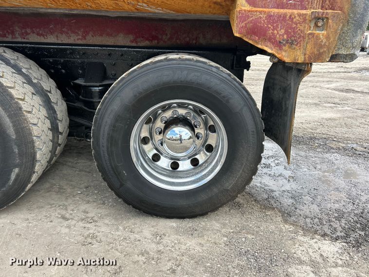 image for item FC2673 2003 Peterbilt PB330 dump truck