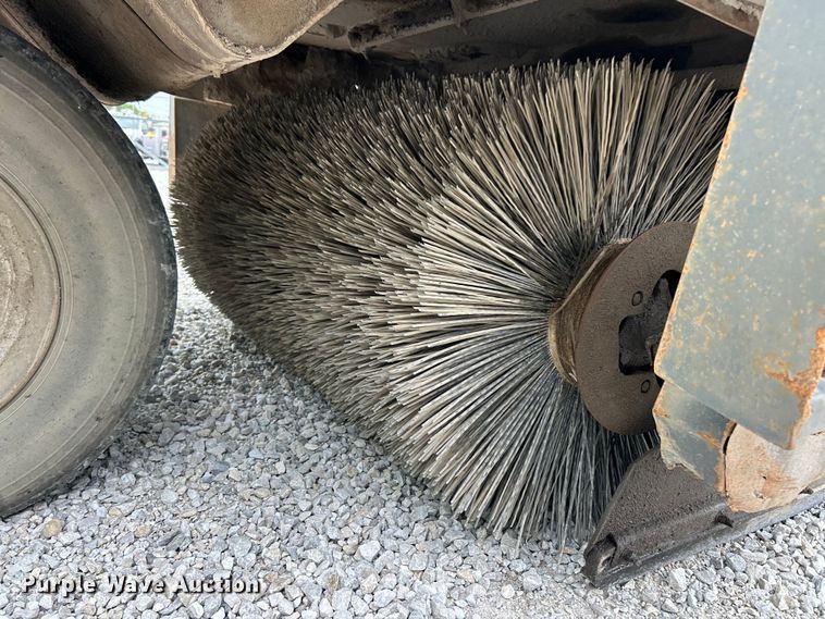 image for item FC2687 2007 Elgin Pelican Series S sweeper