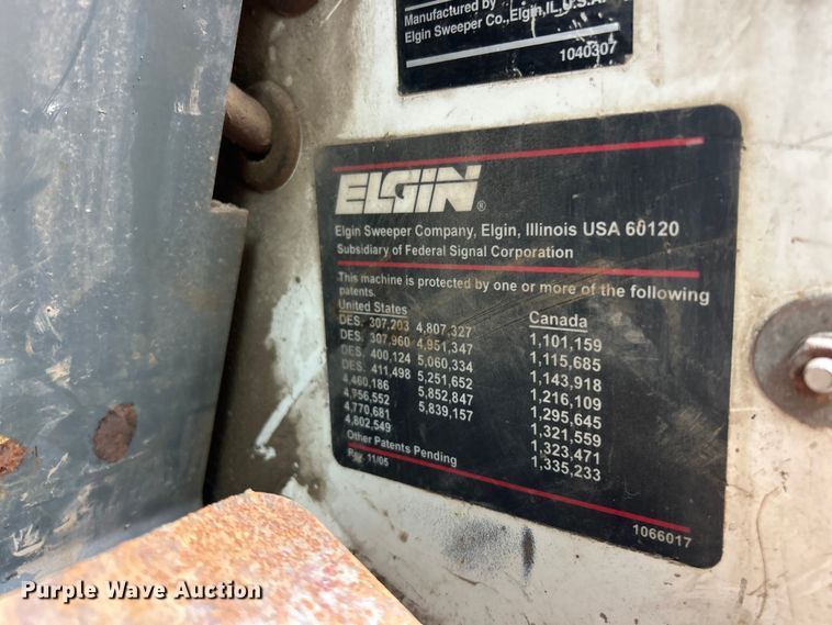 image for item FC2687 2007 Elgin Pelican Series S sweeper