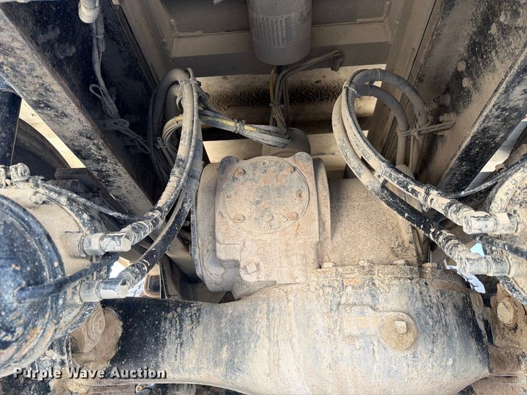 image for item FC3082 2018 Mack GU713 dump truck