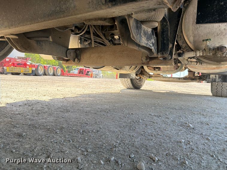 image for item FC3082 2018 Mack GU713 dump truck