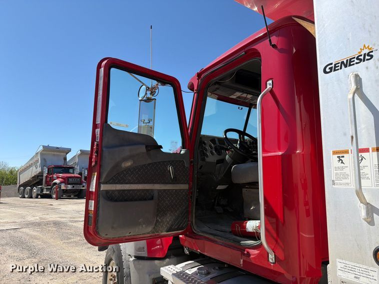 image for item FC3082 2018 Mack GU713 dump truck