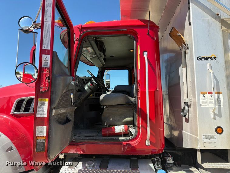 image for item FC3082 2018 Mack GU713 dump truck
