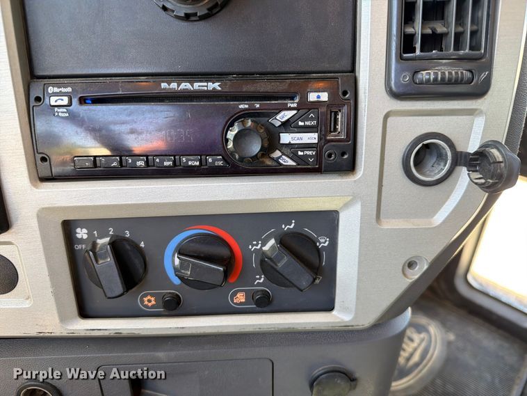 image for item FC3082 2018 Mack GU713 dump truck