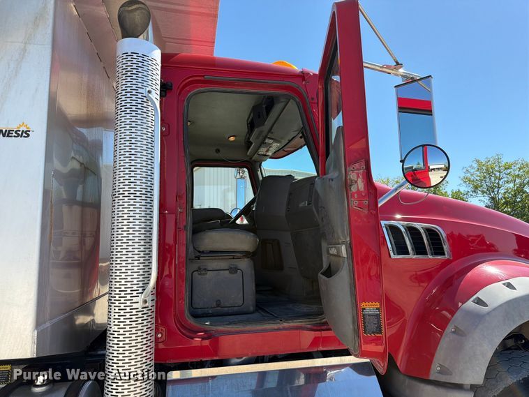 image for item FC3082 2018 Mack GU713 dump truck