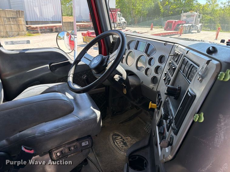 image for item FC3082 2018 Mack GU713 dump truck