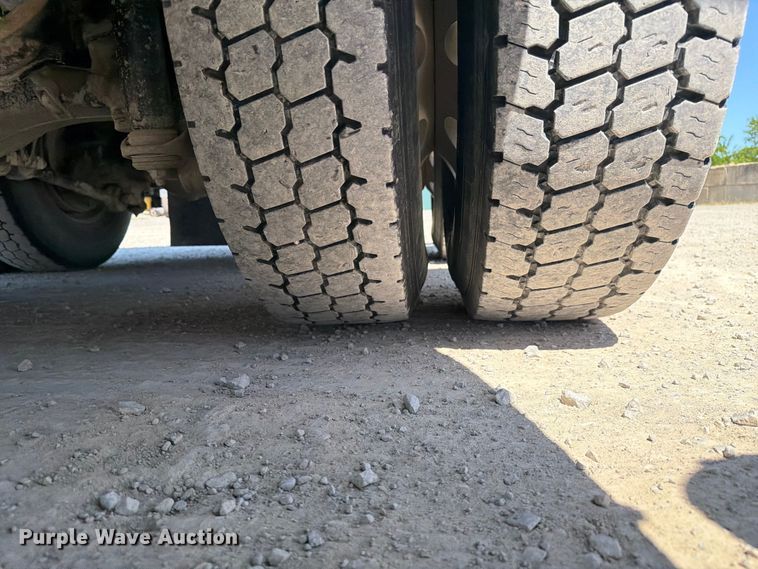 image for item FC3082 2018 Mack GU713 dump truck