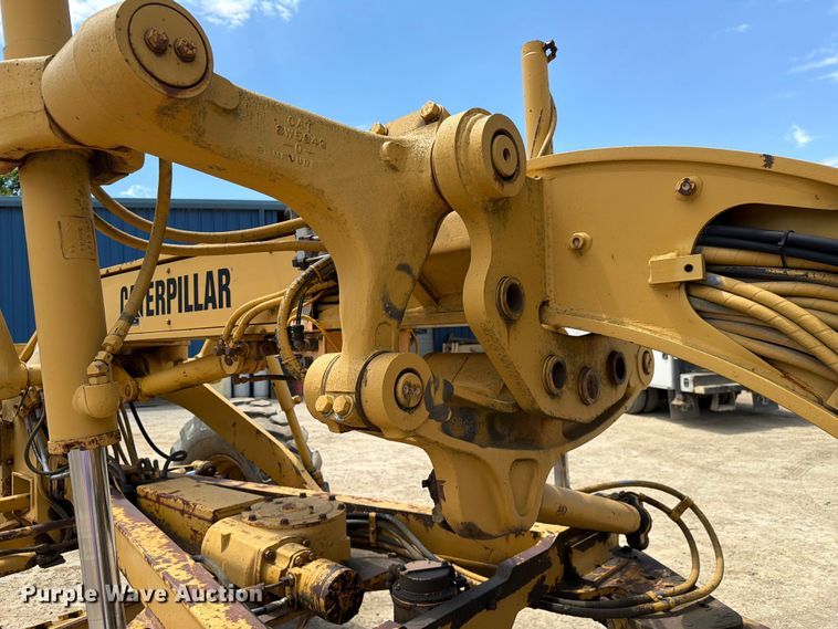 image for item FC3083 1994 Caterpillar 12G motor grader