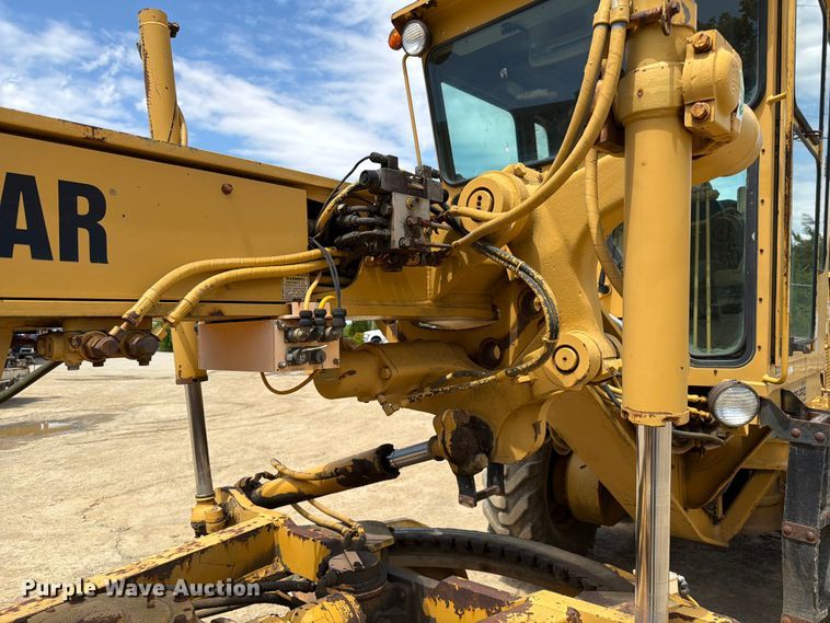 image for item FC3083 1994 Caterpillar 12G motor grader