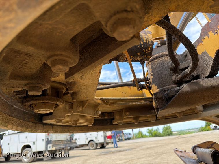 image for item FC3083 1994 Caterpillar 12G motor grader