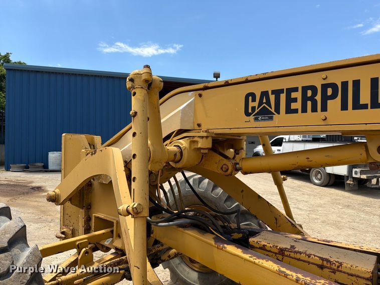 image for item FC3083 1994 Caterpillar 12G motor grader