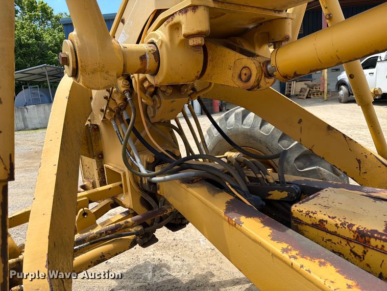 image for item FC3083 1994 Caterpillar 12G motor grader