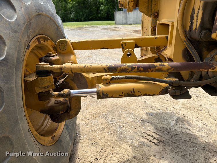 image for item FC3083 1994 Caterpillar 12G motor grader