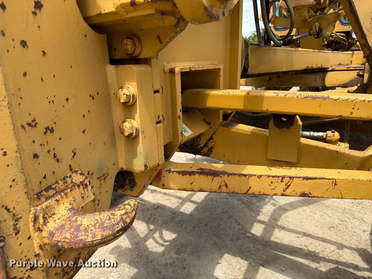 image for item FC3083 1994 Caterpillar 12G motor grader
