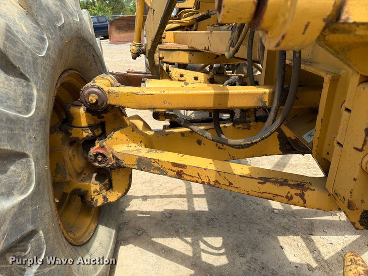 image for item FC3083 1994 Caterpillar 12G motor grader