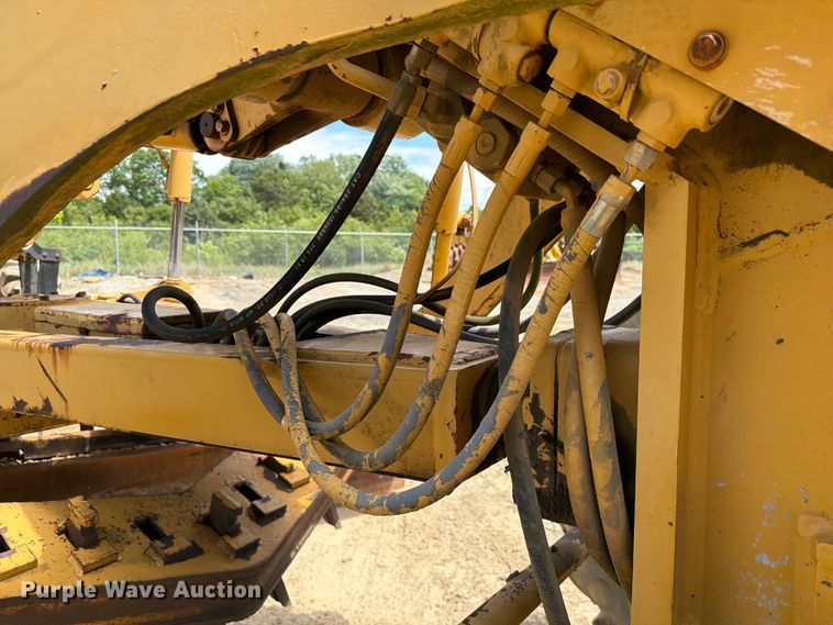 image for item FC3083 1994 Caterpillar 12G motor grader