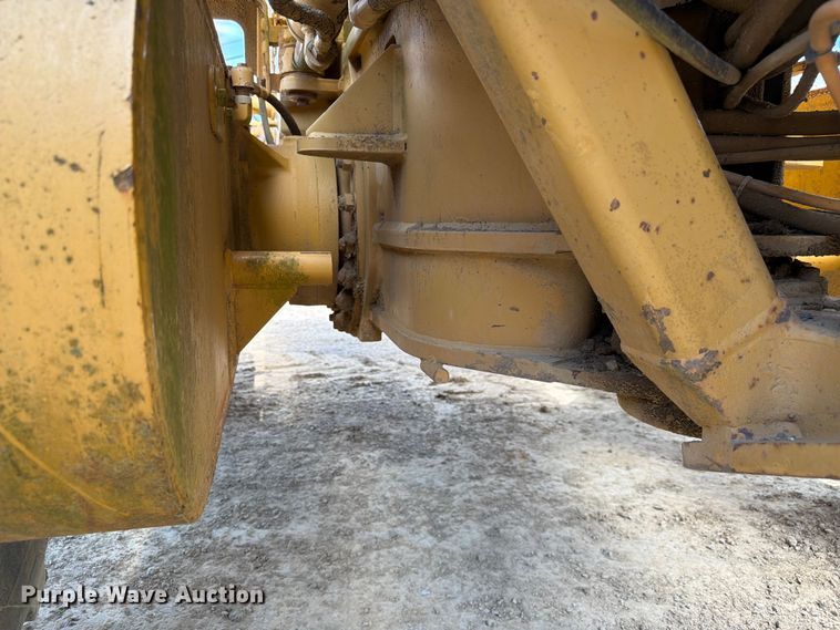 image for item FC3083 1994 Caterpillar 12G motor grader