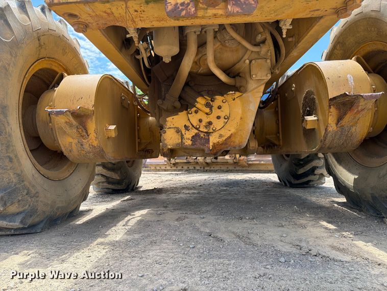 image for item FC3083 1994 Caterpillar 12G motor grader