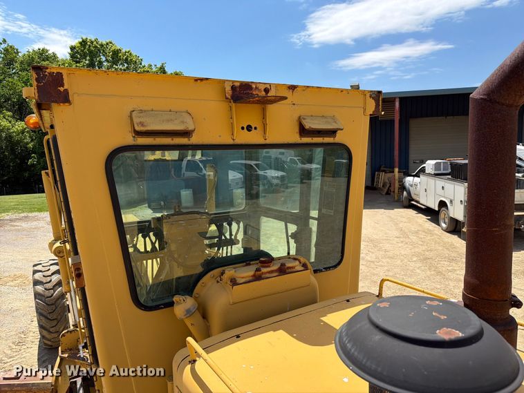 image for item FC3083 1994 Caterpillar 12G motor grader