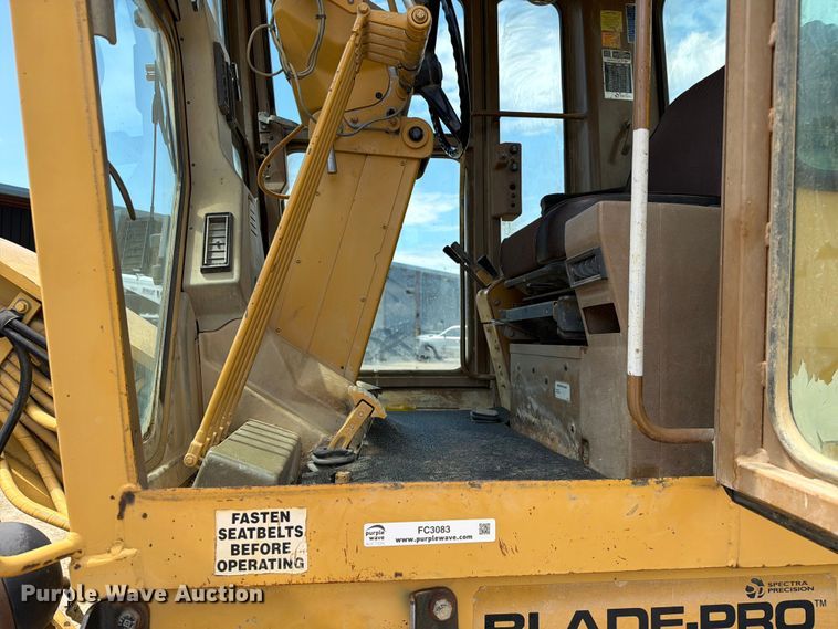 image for item FC3083 1994 Caterpillar 12G motor grader