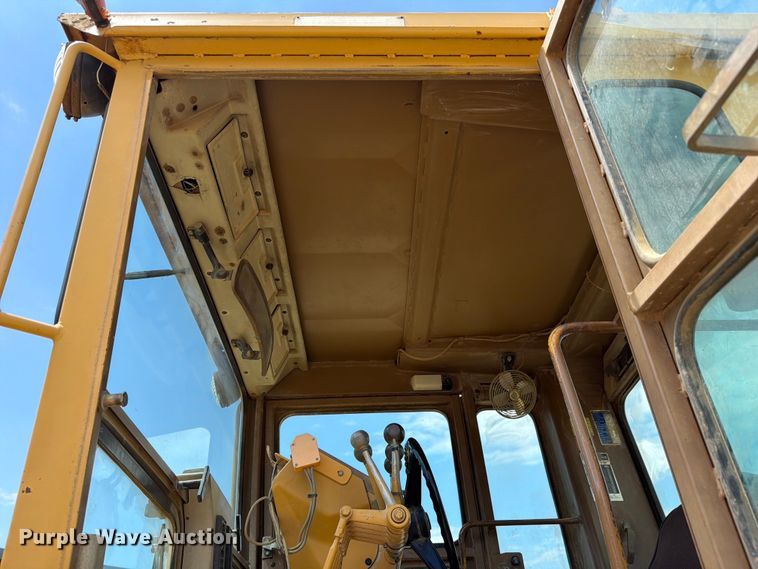 image for item FC3083 1994 Caterpillar 12G motor grader