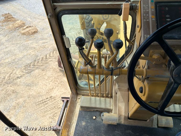 image for item FC3083 1994 Caterpillar 12G motor grader