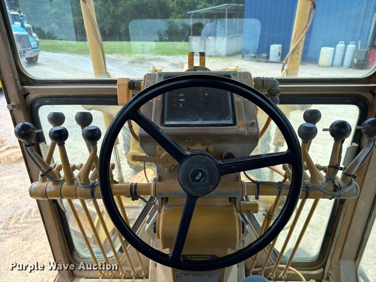 image for item FC3083 1994 Caterpillar 12G motor grader